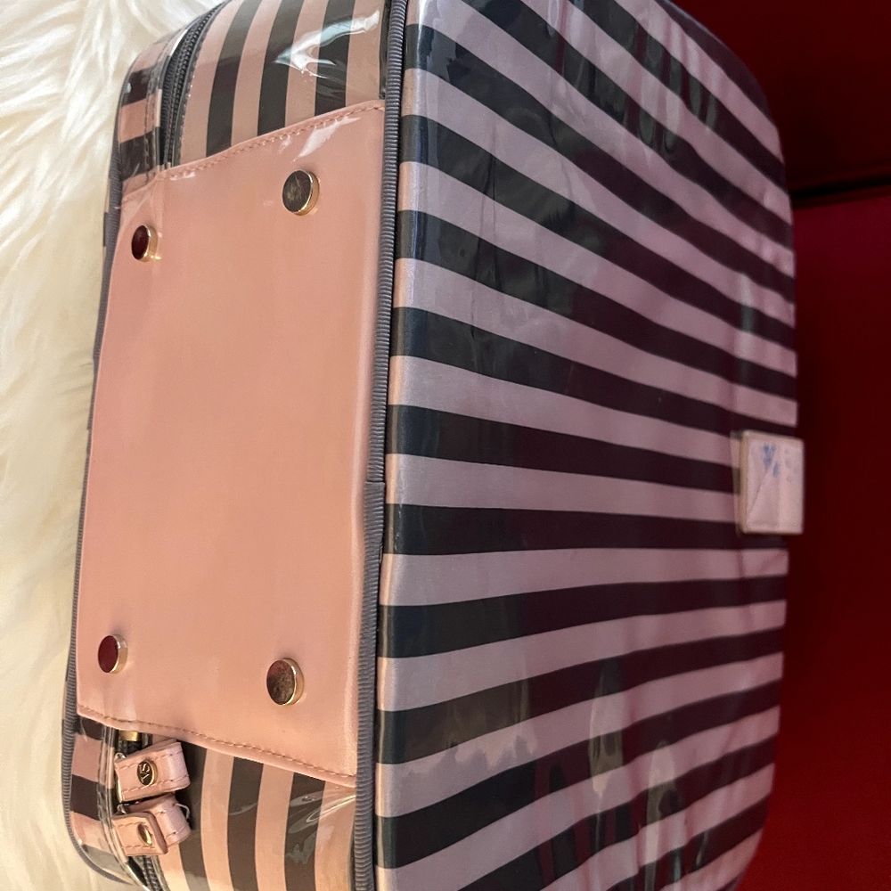 Victoria's Secret Travel Bag - Picture 3 of 7